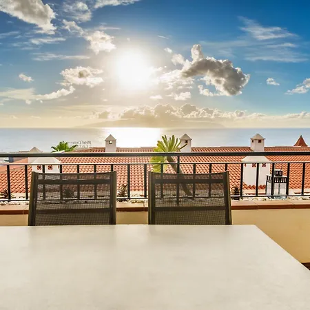 Santiago Seaview Terrace Solarium & Pool